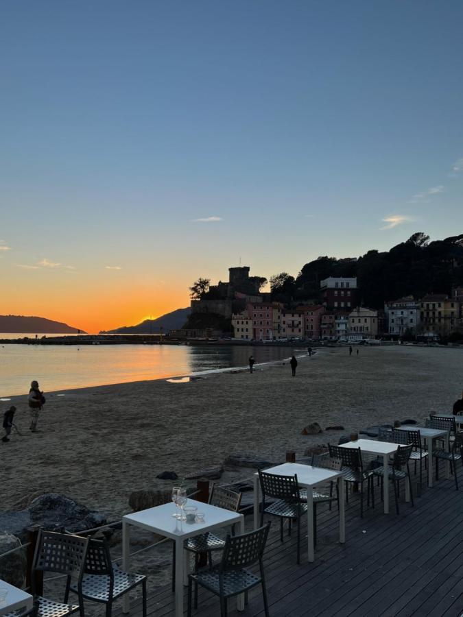 Hotel La Torretta A San Terenzo Lerici Exterior foto